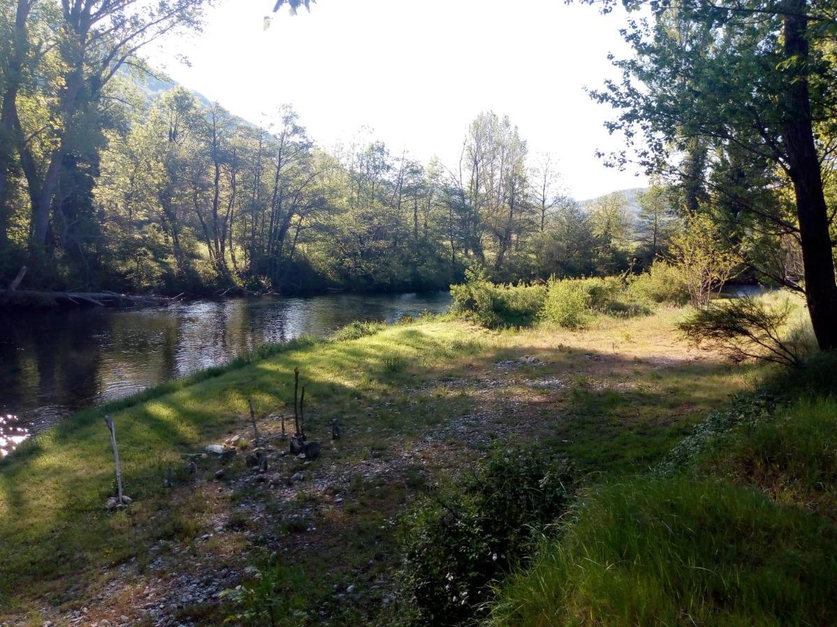 Camping Le Vialaret Nant Ngoại thất bức ảnh