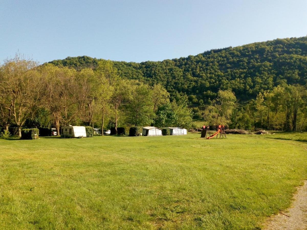 Camping Le Vialaret Nant Ngoại thất bức ảnh